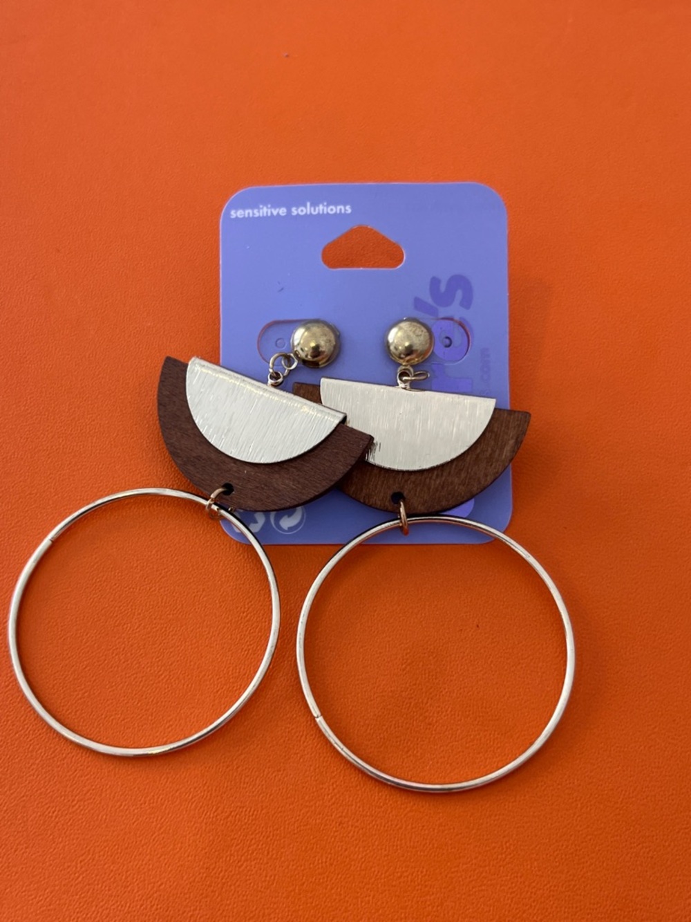 Claire’s Wood & Silver Hoop Drop Earrings - Brown/Silver New GWP